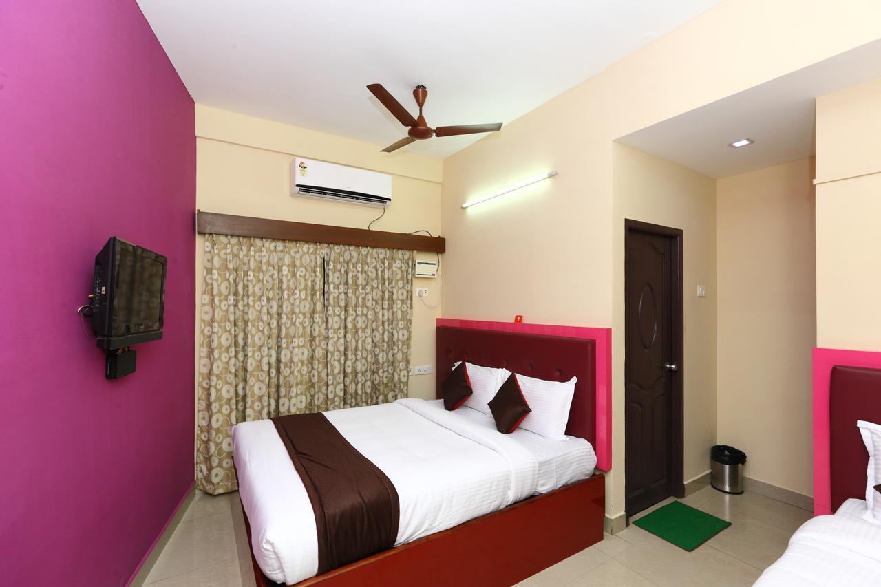 Oyo 8410 Rajeswari Tower Hotel Madras Buitenkant foto