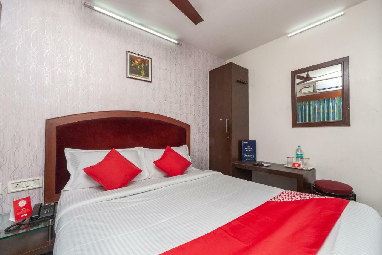 Oyo 8410 Rajeswari Tower Hotel Madras Buitenkant foto
